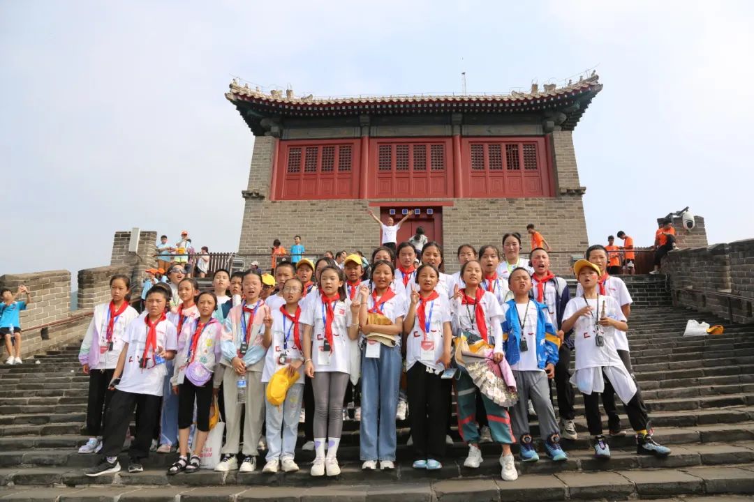 中華一脈 同心筑夢——迪慶州各族青少年“擁護核心 · 心向北京”研學(xué)活動圓滿舉行